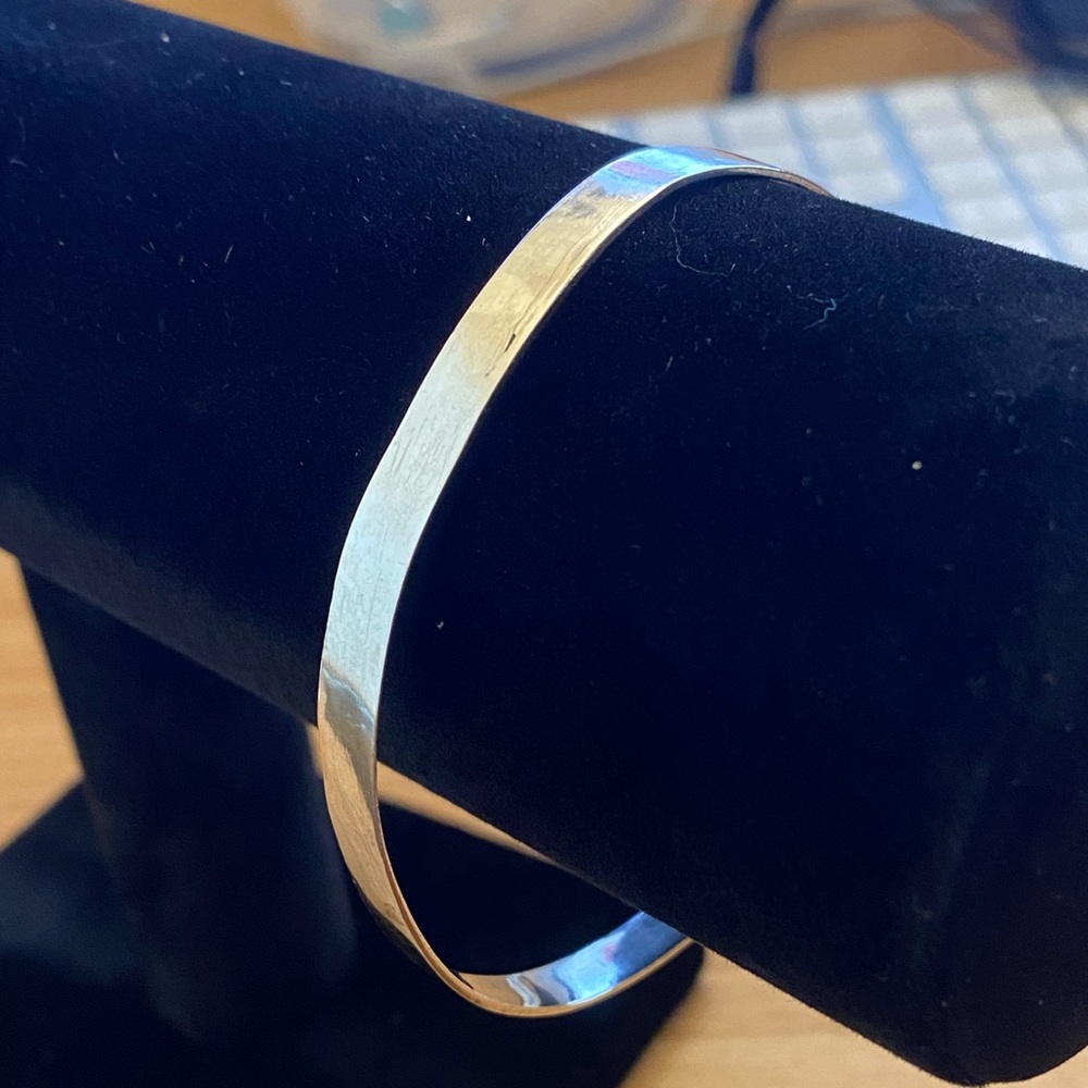 Shiny thin 800 silver bracelet marked delux